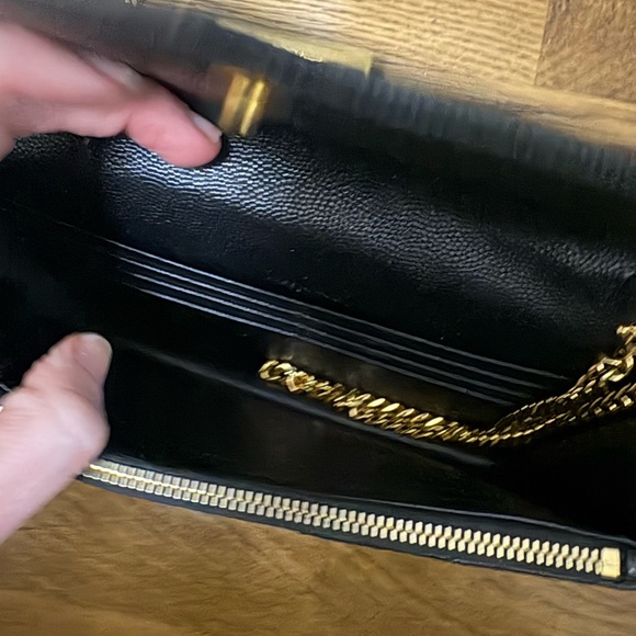 Yves Saint Laurent Black Quilted Leather Shoulder Bag - Picture 7 of 8